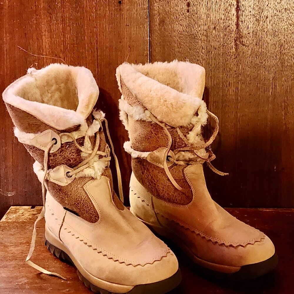 Blondo leather waterproof moccasin boots made in Canada